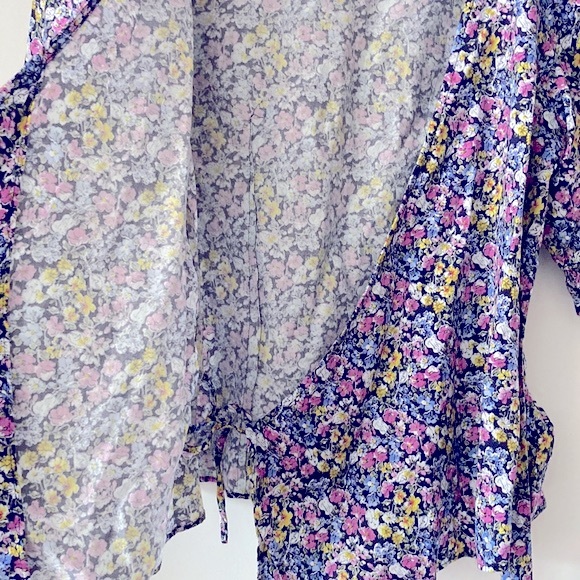💕& THE OTHER STORIES floral shirt XS - Picture 4 of 4